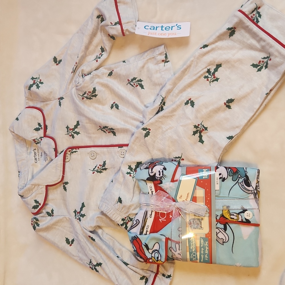 Christmas, Holiday, Baby Disney Carter's Pajama Sets 18 months